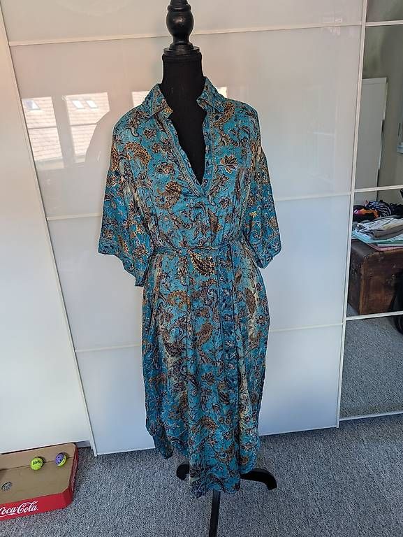 Vestiti: Indara Sommerkleid 30% Seide, OneSize – Nuovo (secondo la descrizione) da Konolfingen venduto da Honey870