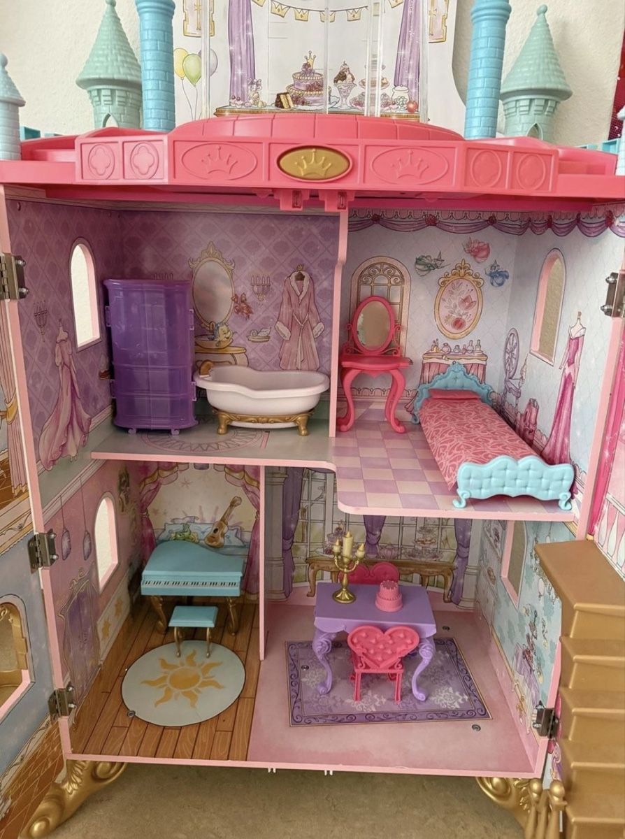 Case e mobili per bambole: Disney Puppenhaus – Nuovo (secondo la descrizione) da Zürich venduto da jel_6d2l 2