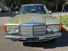 Mercedes-Benz W123 230 E