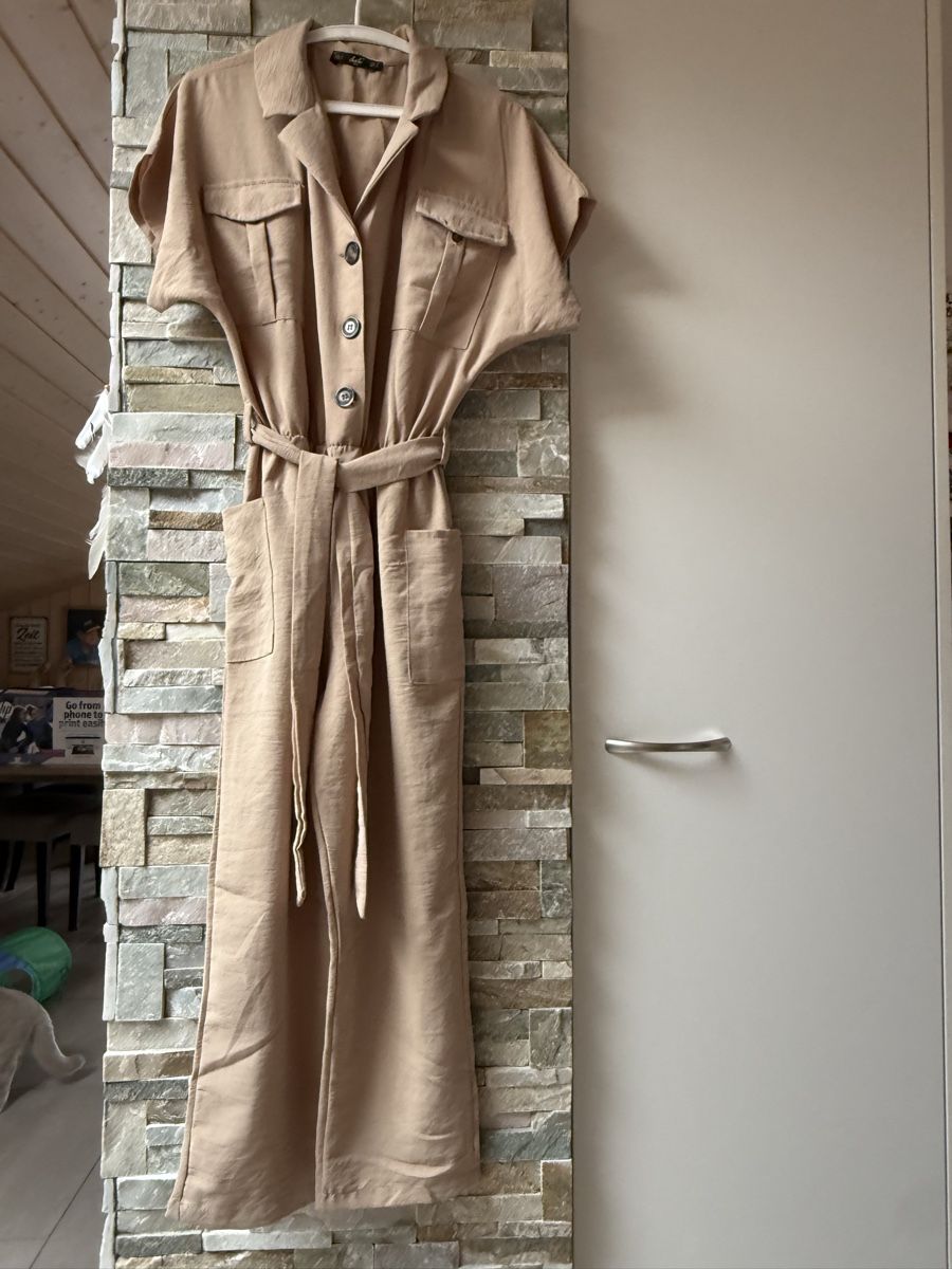 Jumpsuits: Jumpsuit – Neu (gemäss Beschreibung) aus Sigriswil von ck56