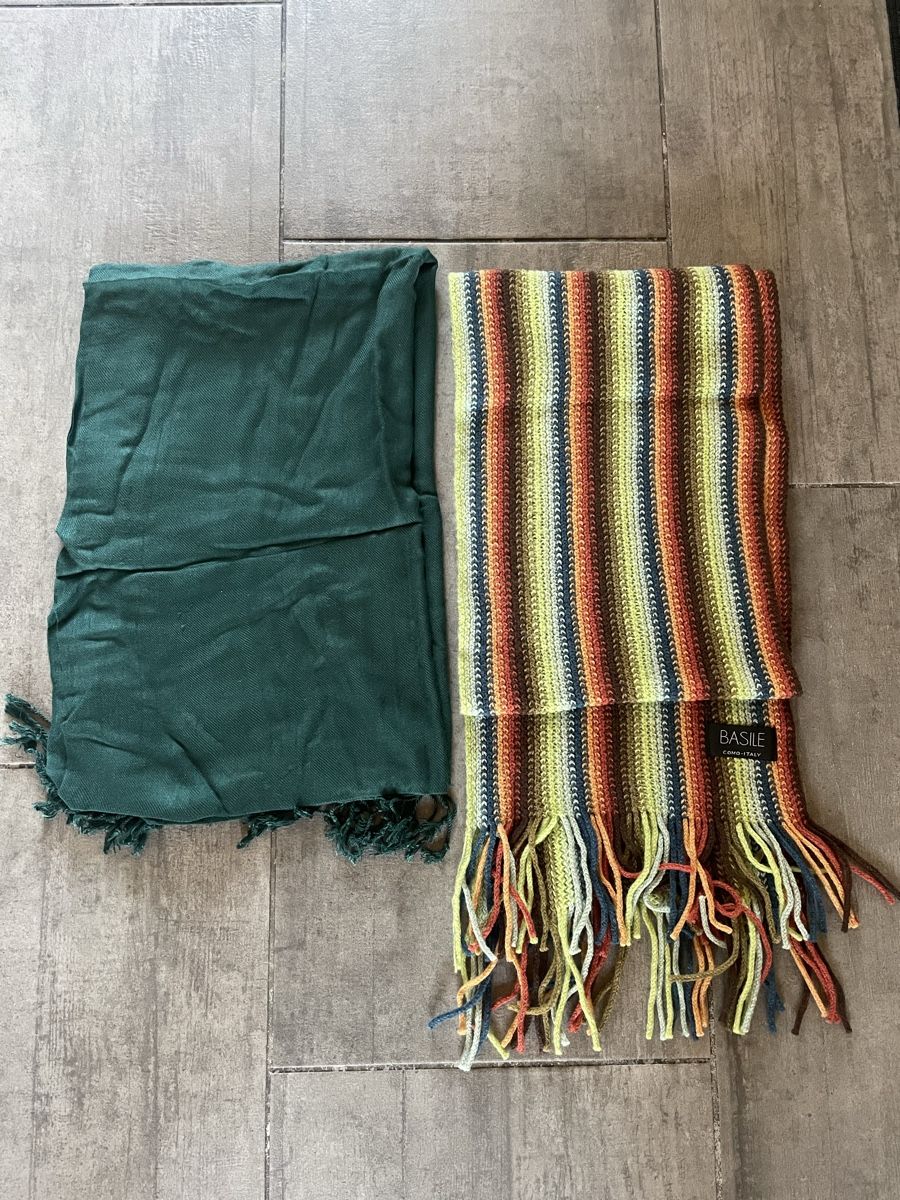 Foulard & Sciarpe: Lot de 2 écharpes  – Usato da Fully venduto da thg_dcv9