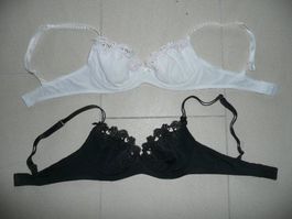 3 BH in schwarz + weiss + offwhite mit Spitze 2 x neu