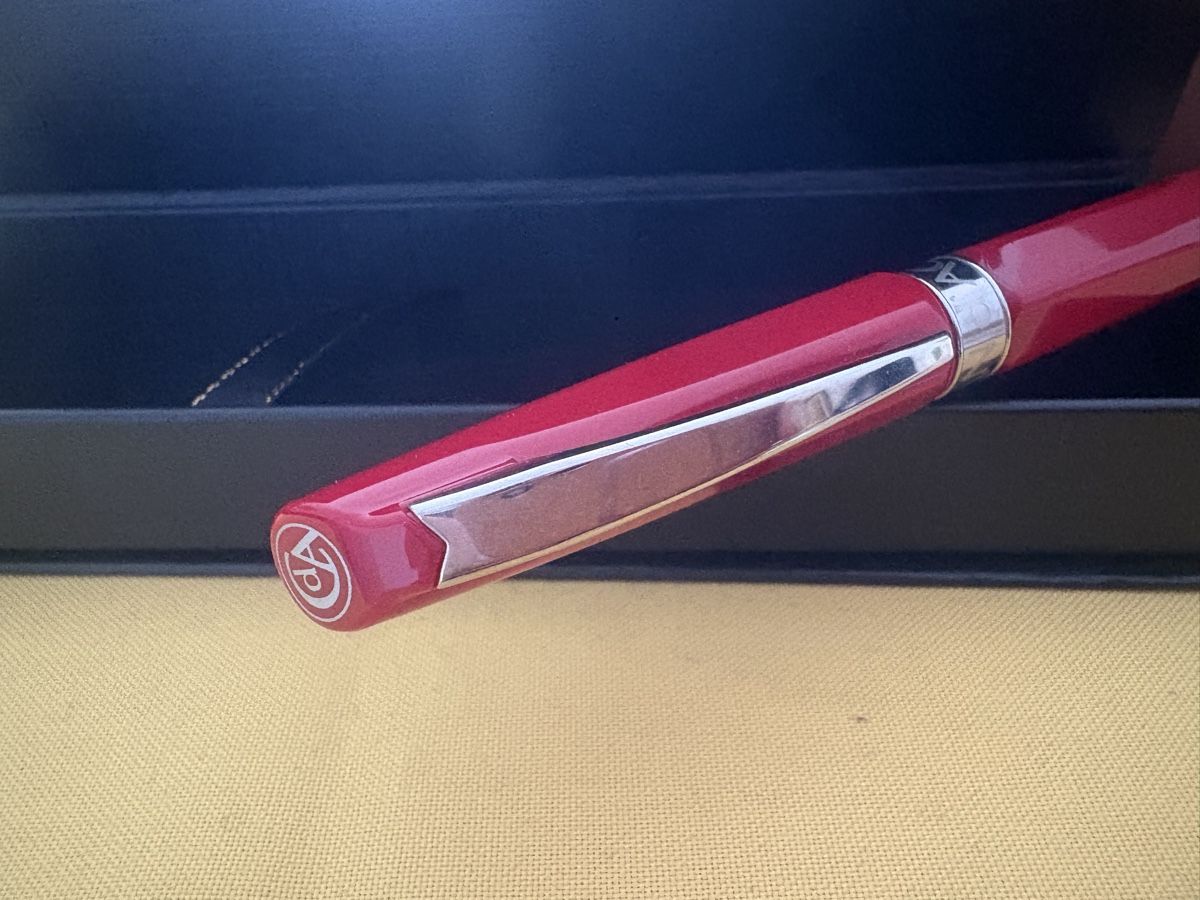 Caran D'Ache Penna & Evidenziatori: Caran D'Ache "DUNAS" rouge – Nuovo (secondo la descrizione) da Lugano venduto da Edera49 4
