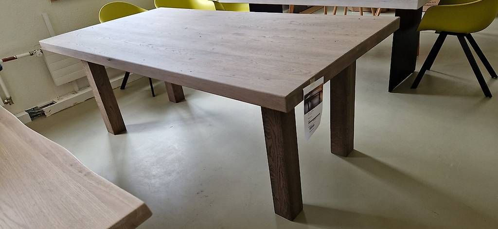 Tische: Tisch neu Eiche massivholz 200x100cm – Neu und originalverpackt aus Lützelflüh-Goldb von Rampenverkauf_72_ 1