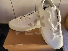 VEJA Ledersneaker weiss Grösse 39 Fabrikneu