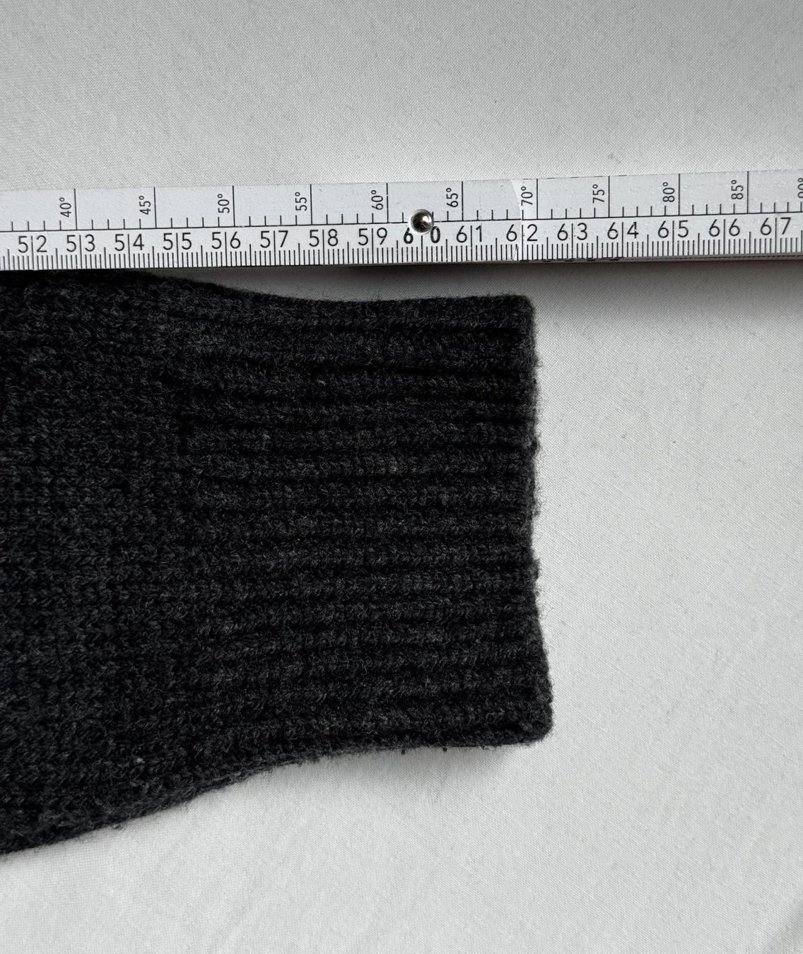 Arket Maglioni & Felpe: Arket Pullover aus schwerem Wollstrick , Anthrazitgrau – Usato da Vilters venduto da Sidsel_M 4