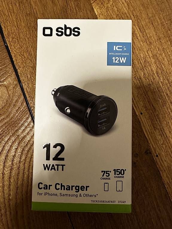Chargeurs de batterie: Ladegerät für das Auto – D'occasion à Wil SG par arj_8hhq