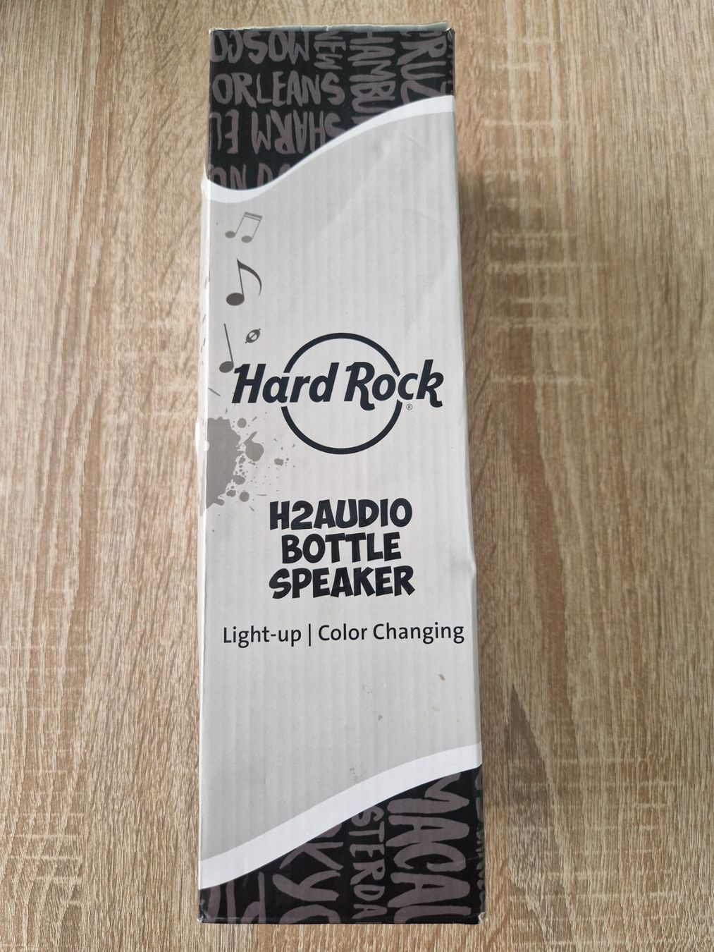 Borracce & Thermos: Hard Rock Trinkflasche mit Bluetooth Lautsprecher – Usato da Rebstein venduto da Ajs_Toy_Palast_1 1
