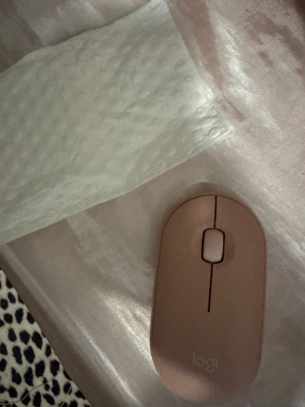 Logitech Mouse: Logitech Pebble Mouse 2 M350s – Rosa – Nuovo (secondo la descrizione) da Wetzikon ZH venduto da can_ydv9 2
