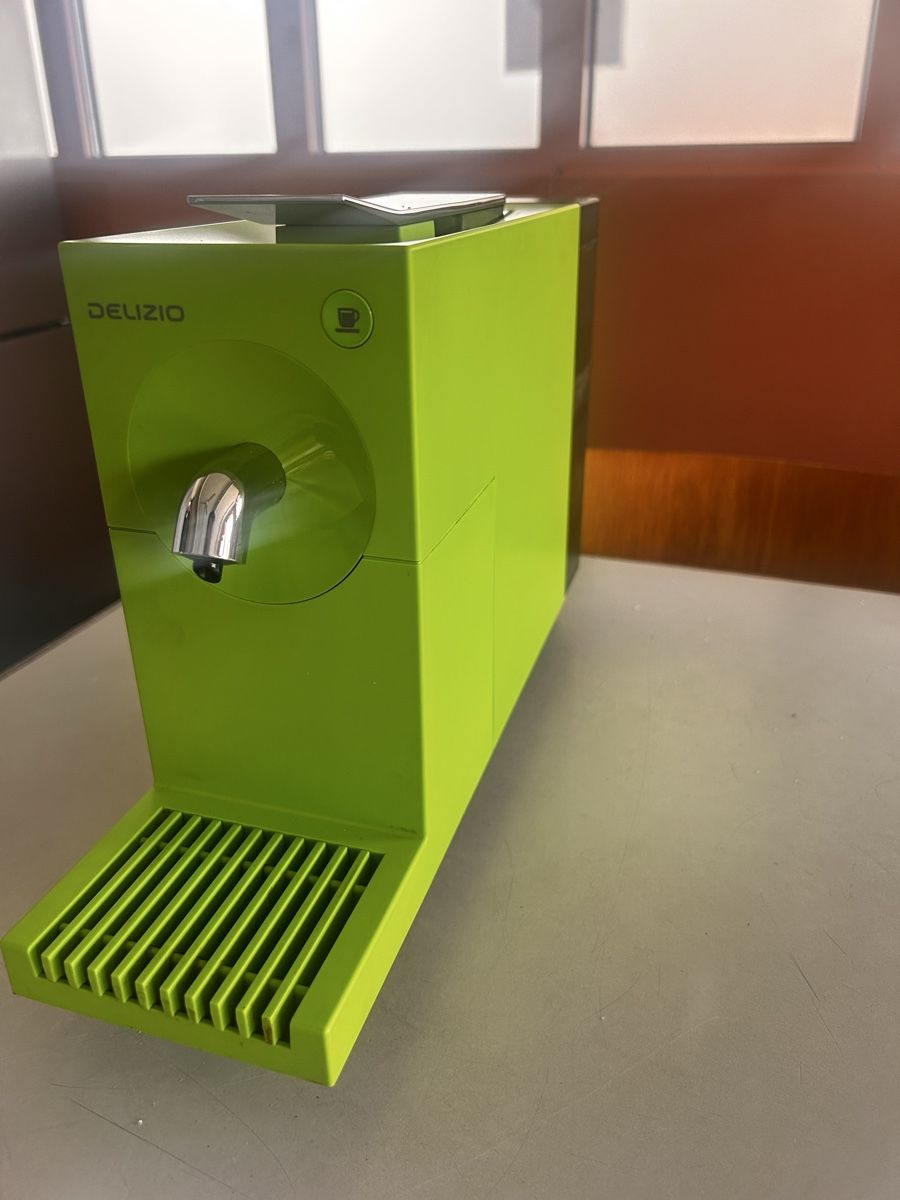 Delizio Macchine per caffè & Macchine per espresso: Machine Delizio verte bon état – Usato da Romont FR venduto da tomy0611 1