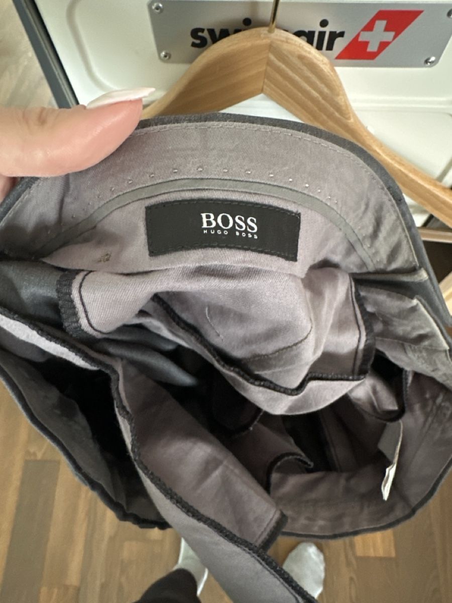 Hugo Boss Completi: BOSS ANZUG GRÖSSE 48 – Usato da Richterswil venduto da Ramar05 4