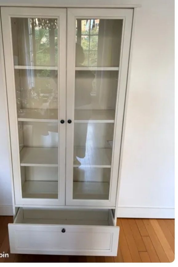 Vitrinen: vitrine Smadal – Gebraucht aus Glattbrugg von B_B