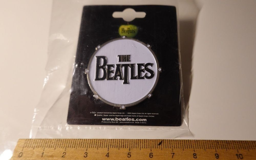 Placchette & Badge: BEATLES Pin ∅4cm – Nuovo e nell'imballaggio originale da Wattwil venduto da Calmut