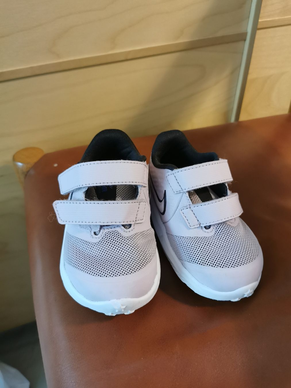 Nike Schuhe für Jungen: Nike Downshifter Lauflernschuhe Gr. 21 Top – Gebraucht aus Lommiswil von jag_mrt9