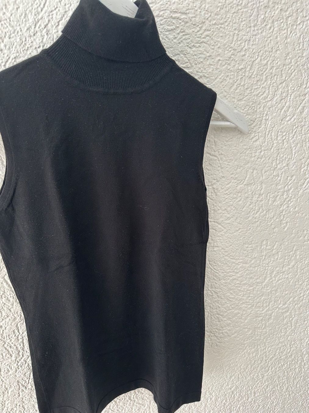 H&M Tops: 🟢 pull col roulé sans manche vintage année 2000 – D'occasion à Fribourg par Meta26 5