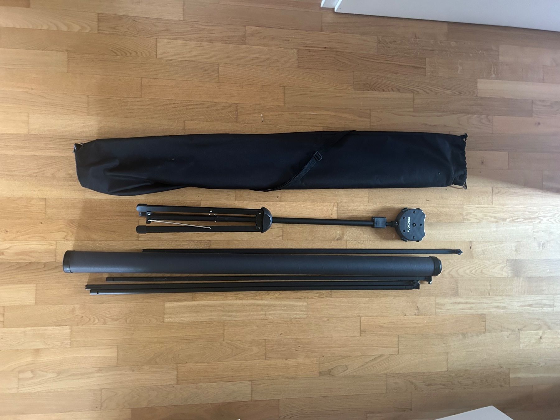 Home Cinema: Leinwand Beamer – Usato da Biel venduto da Maryelle 2