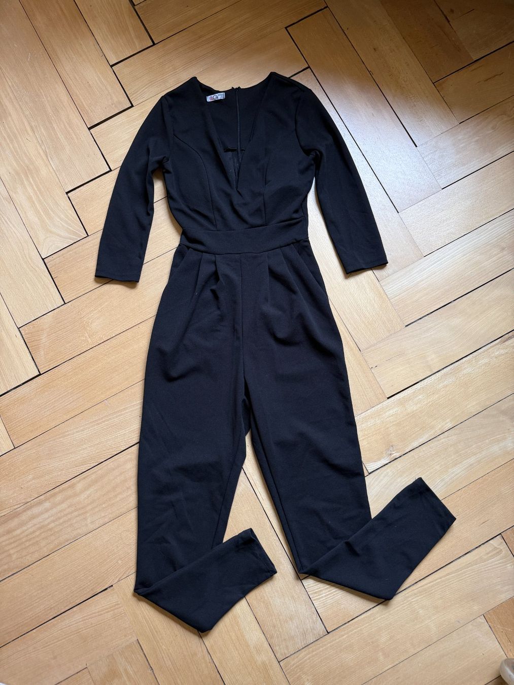 Wal G. Tute: WAL G - Jumpsuit schwarz elegant XS – Usato da Zürich venduto da Diazaio