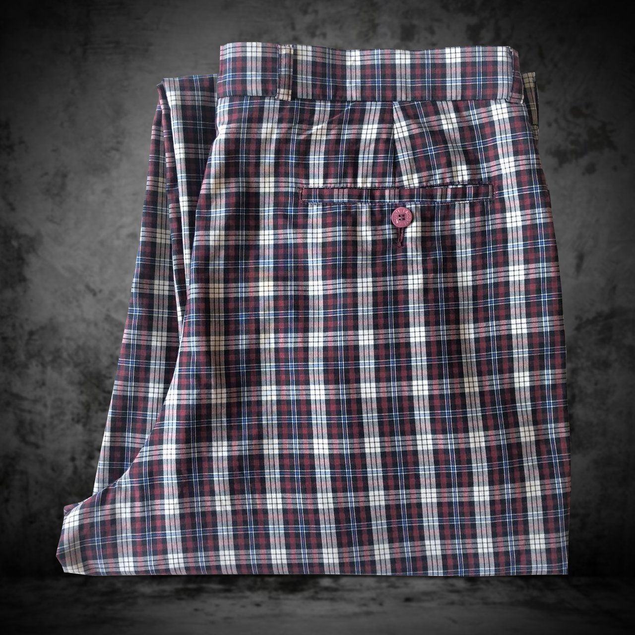 Lacoste Pantaloni: Chino Lacoste Purple Men 44 – Usato da Genève venduto da ang_7j7j 7