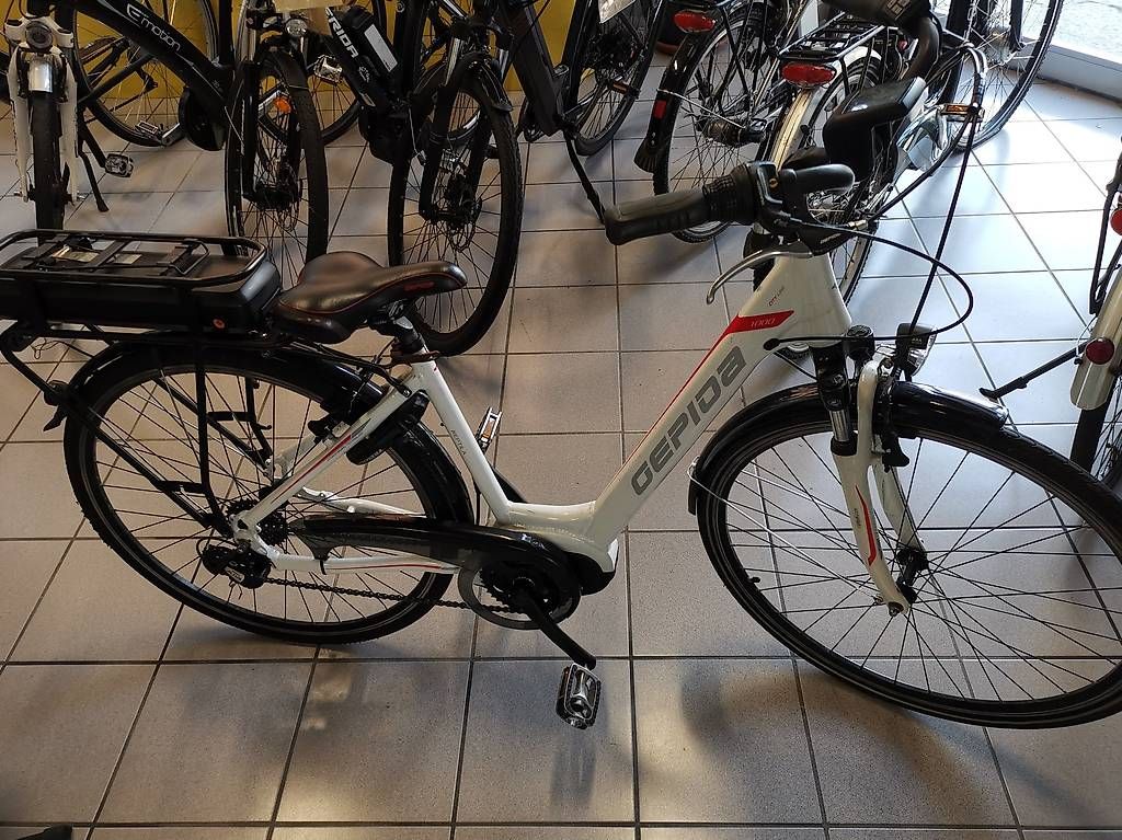 Biciclette: Vendo bici usata con 1240 Km – Usato da Bellinzona venduto da MISTER.BIKE 1