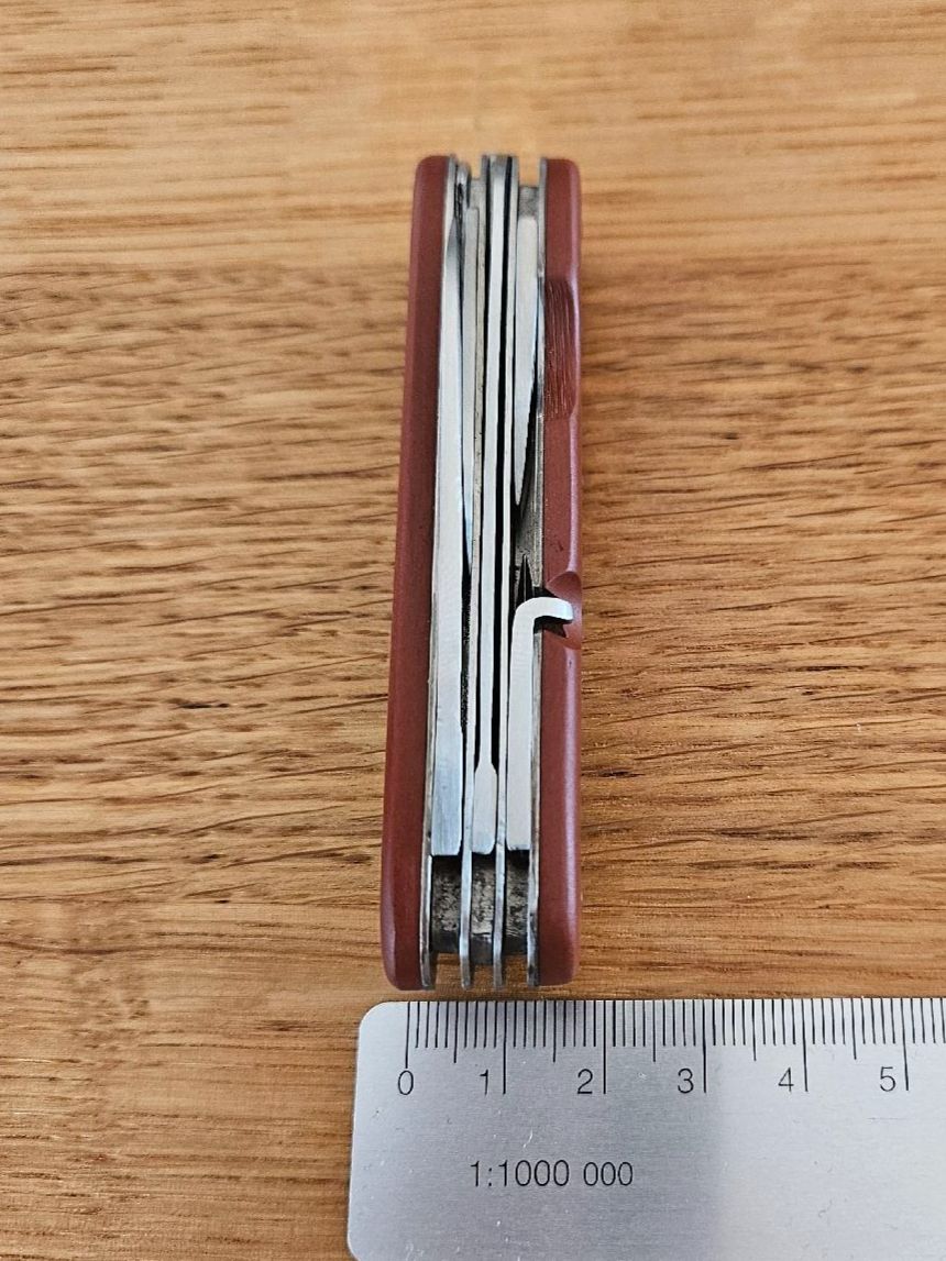 Wenger Coltelli tascabile: Taschenmesser Wenger Tahara – Usato da Bern venduto da Respirit 6