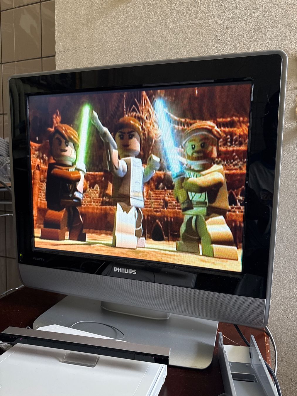 Nintendo Console: Console wii + jeux CD star wars 3 – Usato da St imier venduto da sav_bjf9 7