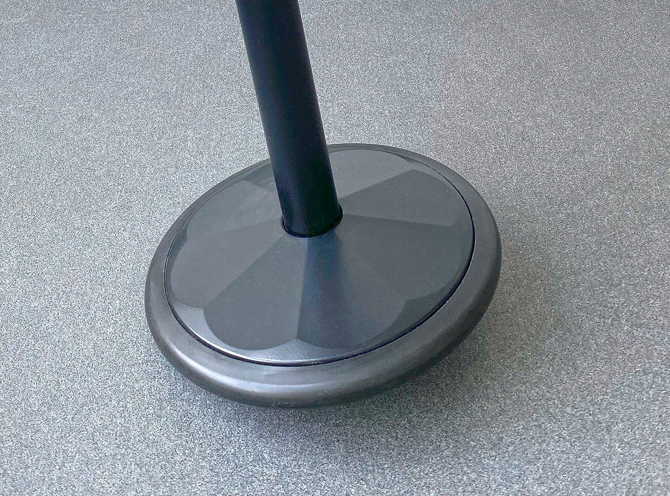 Pfister Hocker: Stehhilfe/Hocker, gebraucht – Gebraucht aus Murten von mausjoga 3