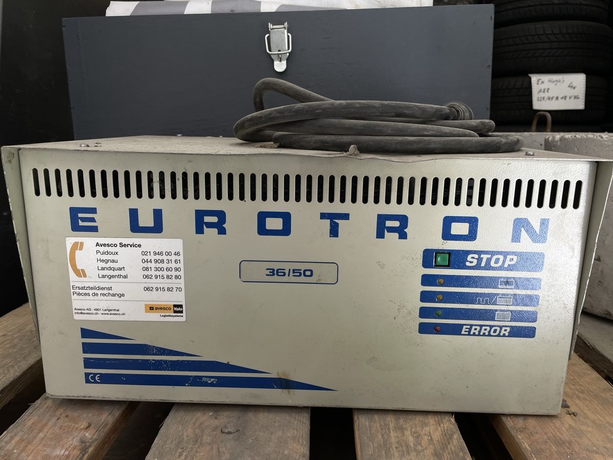 Caricabatterie: Batterie Ladegerät 36V / 50A – Usato da Rain venduto da Allrounder-GmbH