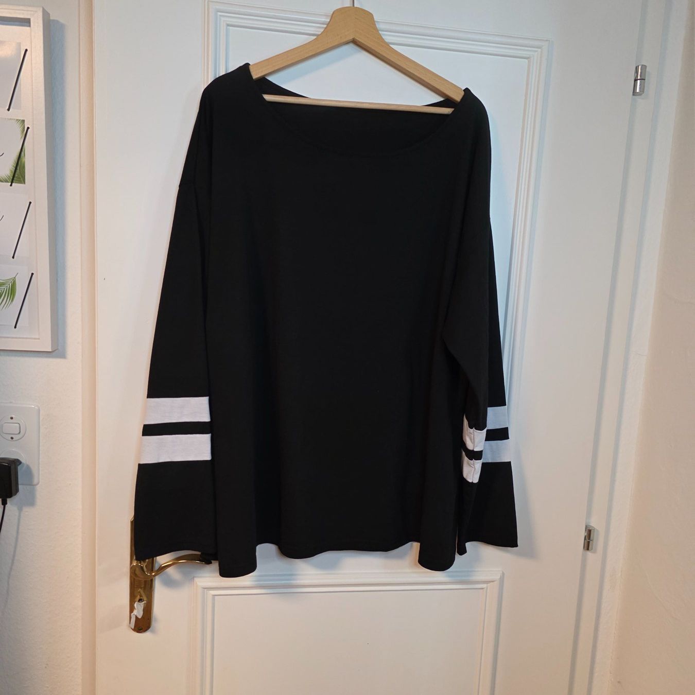 Blusen: Shirt 2XL Schwarz Weiß Casual Langarm Basic Freizeit – Gebraucht aus Wald ZH von CapLux 6