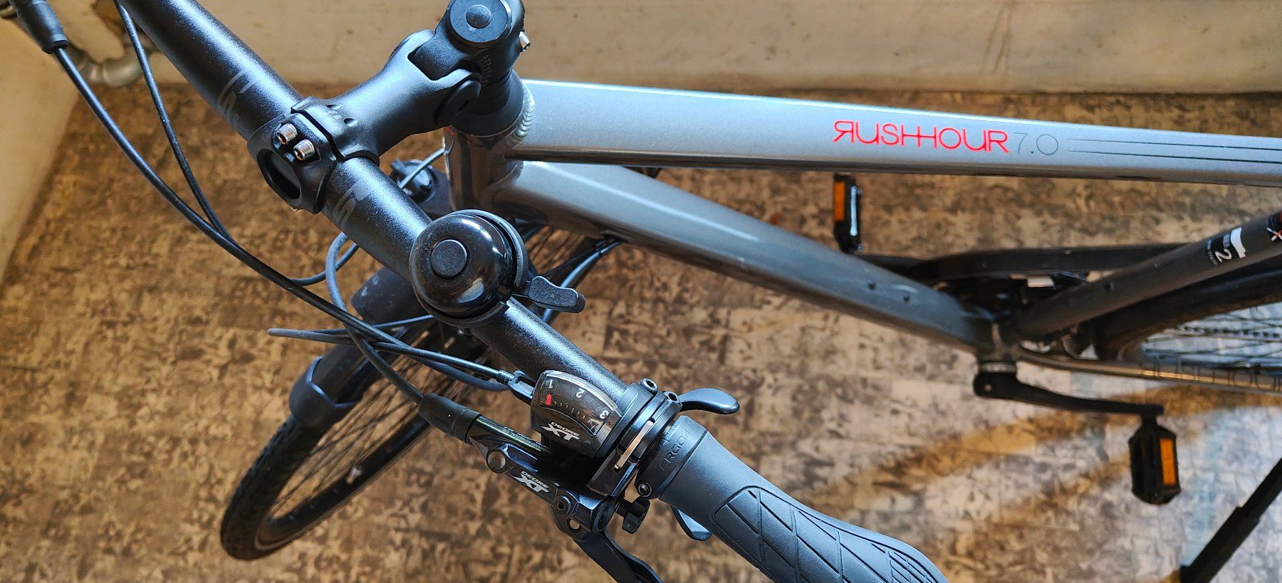Raleigh Velos: Fahrrad Raleigh Rushhour 7.0 – Gebraucht aus Safenwil von Pluess1000 1