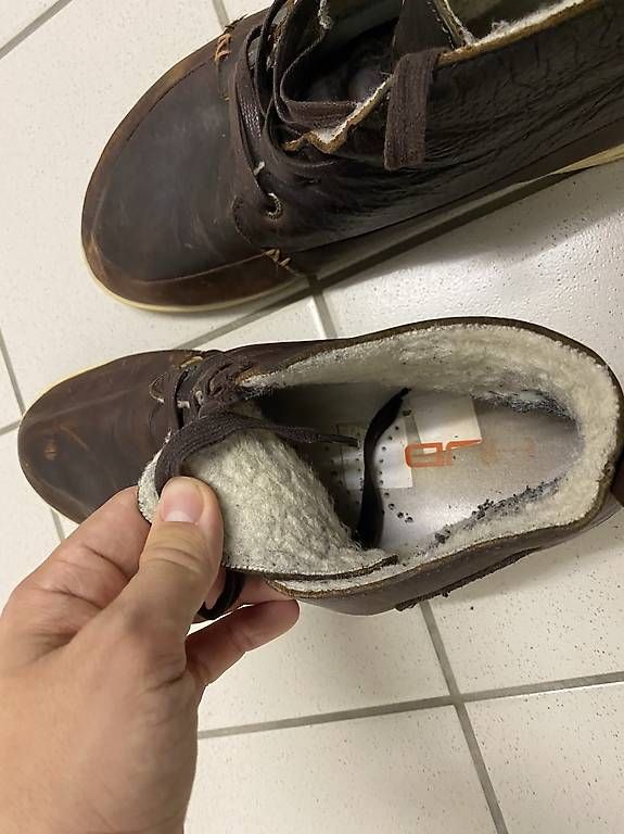 Scarpe da uomo: Chaussures montantes 43 – Difettoso da Lausanne venduto da Mikael_Druid 3