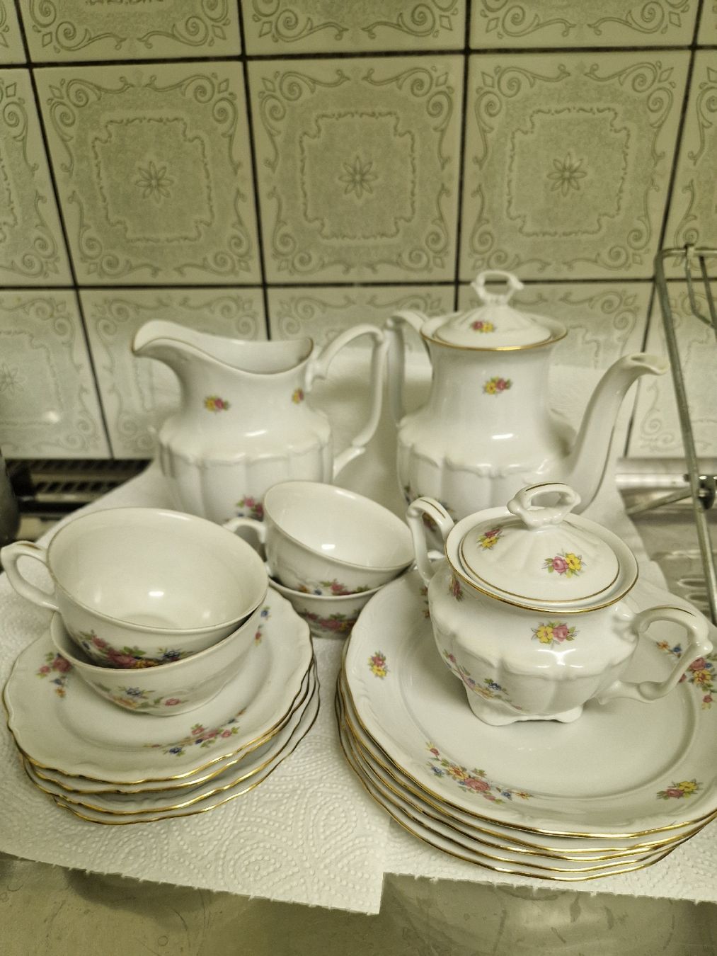 Geschirrsets: Porzellan Tee Set – Gebraucht aus Zürich von Mani56