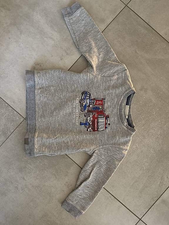 Maglioni & Felpe: Pullover mit Feuerwehrmotiv 🚒 – Usato da Zürich venduto da ama_j5cz