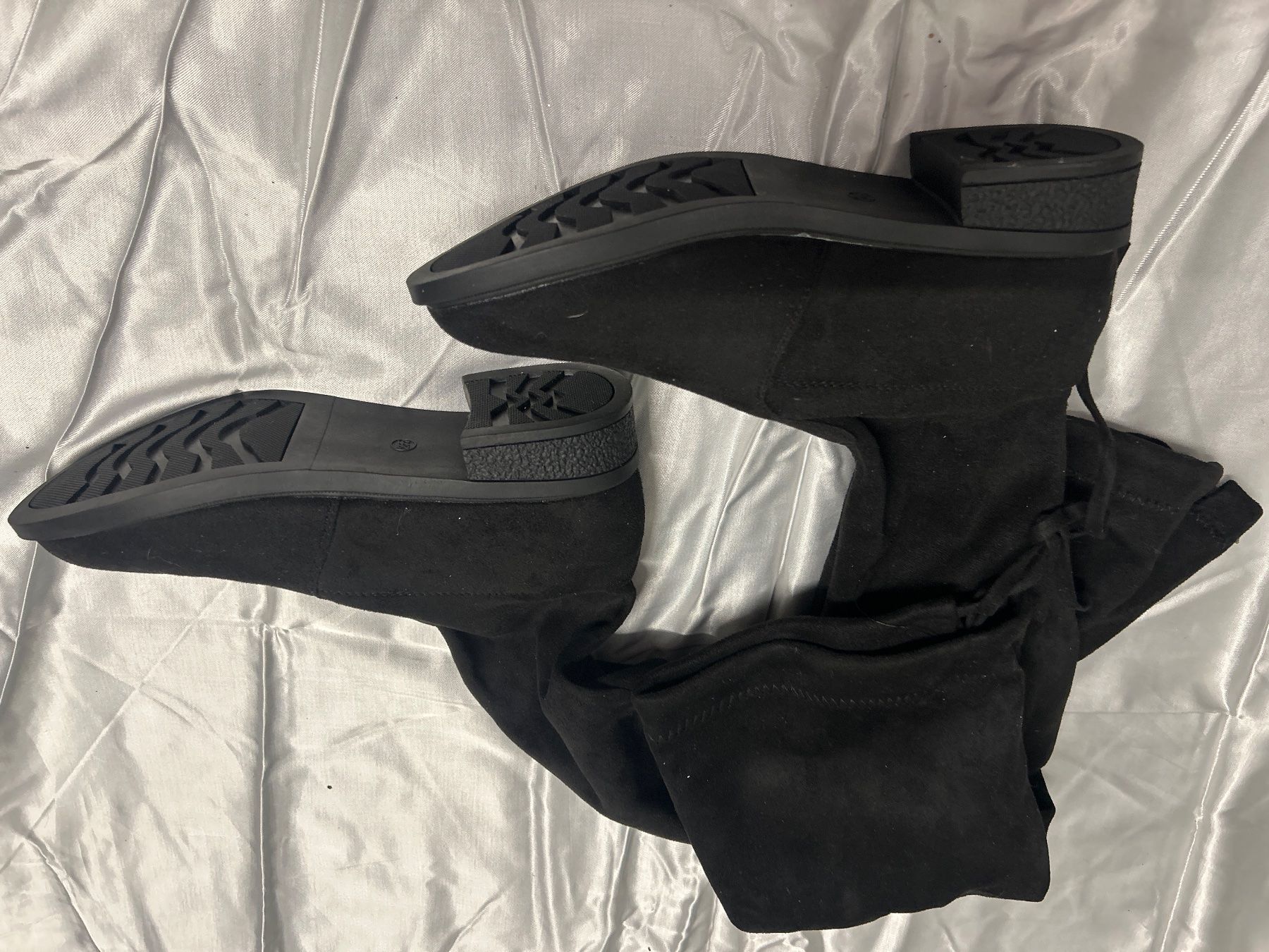 Scarpe da donna: Overknie Stiefel schwarz Neu Gr 40 – Nuovo e nell'imballaggio originale da Regensdorf venduto da Spyke55 1