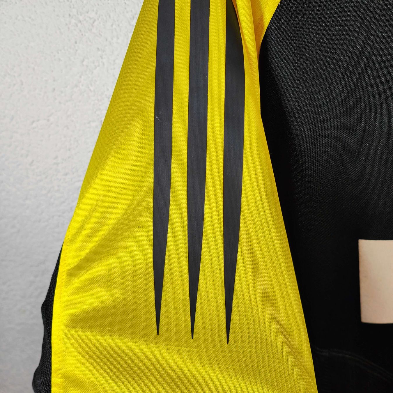 Adidas Leibchen & Hosen: Original 2004-05 Marseille Third Trikot Nasri – Gebraucht aus Martigny von eternalpitch 2