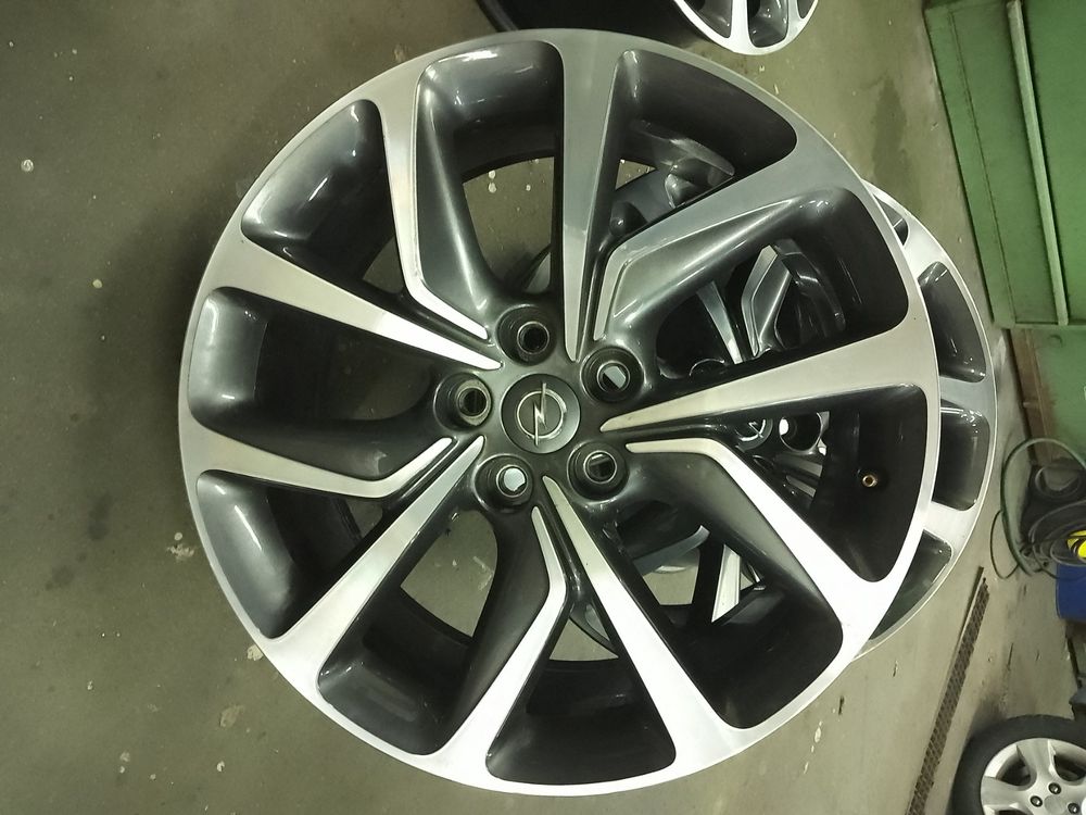 Opel Insignia Lochkreis