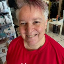 Profile image of syl_db5h