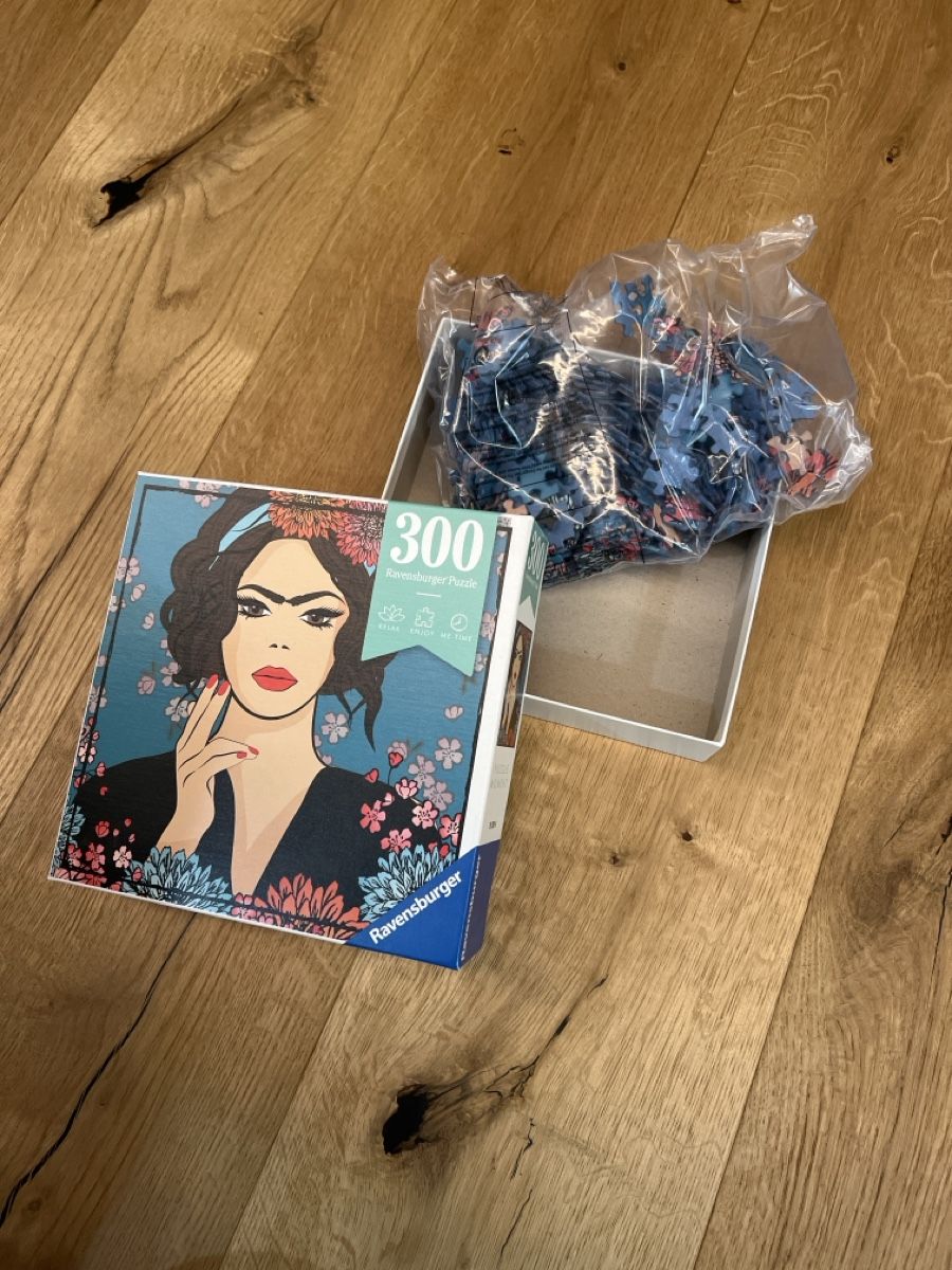 Ravensburger Puzzle: Puzzle Frida 300 Teile UNGEÖFFNET! – Nuovo e nell'imballaggio originale da St. Antoni venduto da naefp 2