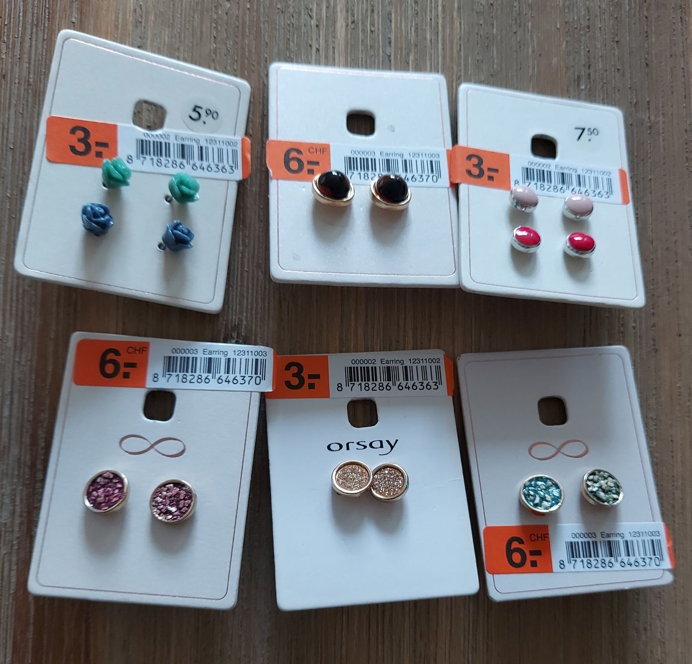 Orecchini pendenti & Orecchini a lobo: Modeschmuck Set 7 Paar Ohrstecker, neu & OVP – Nuovo e nell'imballaggio originale da Basel venduto da Mazzo84