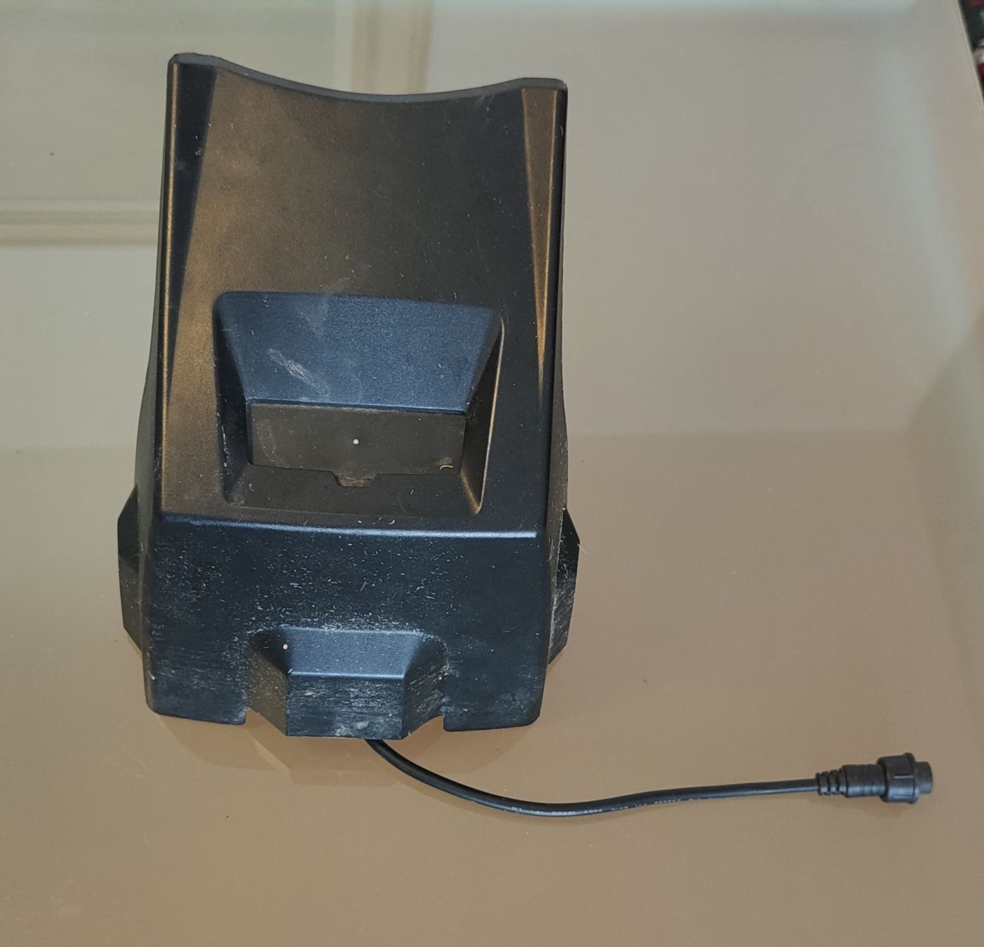 Bosch Rasenmäher: base di ricarica per Bosch Indego – Gebraucht aus Massagno von Massimo037 3
