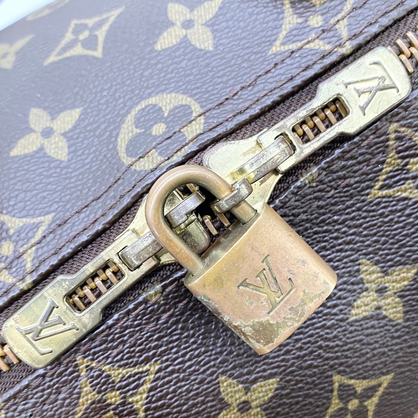 Louis Vuitton Borse: Louis Vuitton Keepall 45 Monogramm Canvas Reisetasche Vintag – Usato da Liestal venduto da ant_c2j9 2