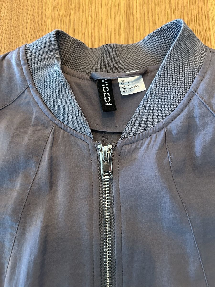 H&M Giacche: H&M dünne Jacke Gr. 34 Grau – Usato da Schwarzenbach SG venduto da bienchen22 2
