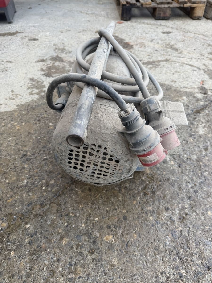 Tutte le macchine: Betonvibrator  – Difettoso da Niederbipp venduto da baggerch 1
