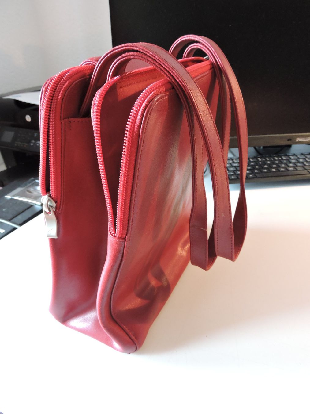 Mandarina Duck Taschen: Handtasche Mandarina Duck Rot – Gebraucht aus Hauptwil von Borusse01 1
