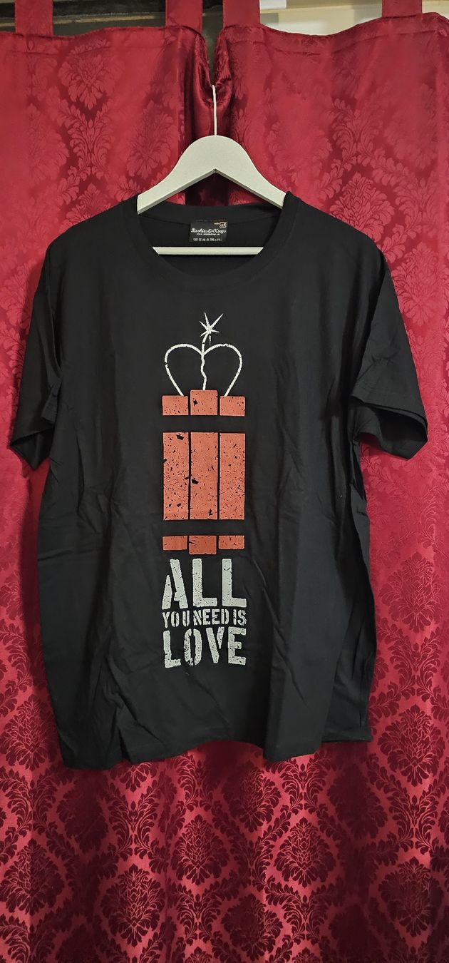 T-Shirts: neues Hämatom T-Shirt Gr.XL – Neu (gemäss Beschreibung) aus Zürich von Daniela51