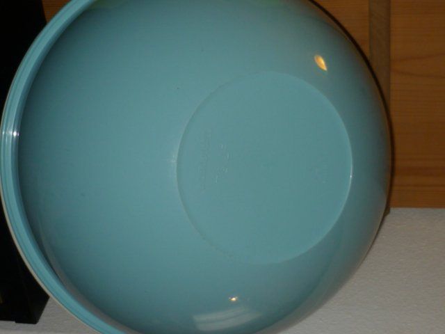 Tupperware Behälter & Ähnliches: TUPPERWARE SCHÜSSEL 7,5 L.  3 -4 MAL GEBR, – Gebraucht aus St.Gallen von Anso 2