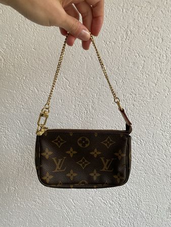Louis Vuitton Mini Pochette Accessoire