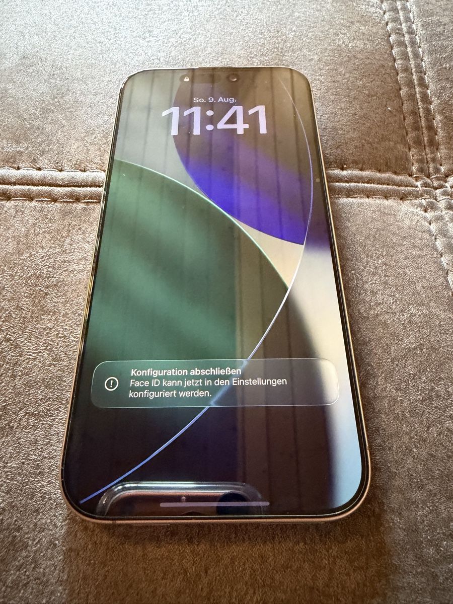 Apple Portables: Iphone 16 pro max 256 – D'occasion à hettiswil par nicobubu