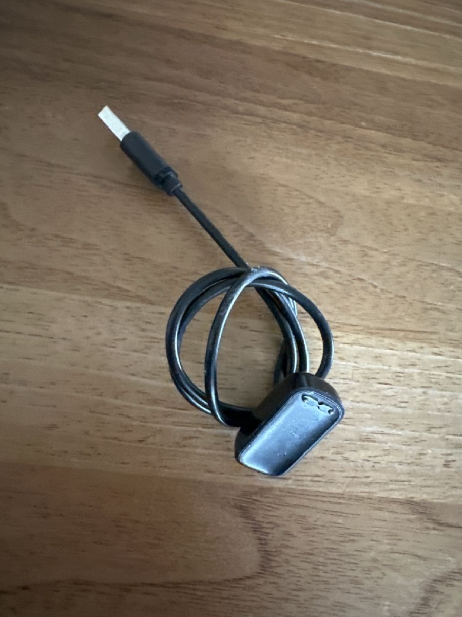 Fitbit Câbles: Fitbit Ladekabel  – D'occasion à Auslikon par Kaede4