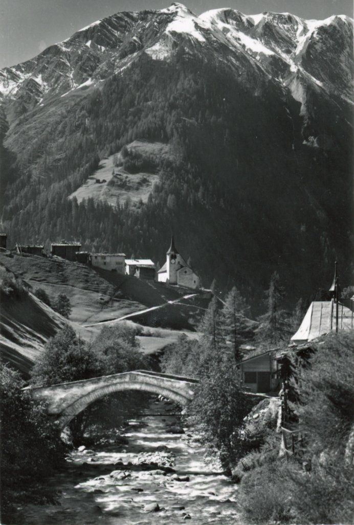 Ansichtskarten: Binn   VS  mit Binna-Brücke und Breithorn – Gebraucht aus Brig von Valcards54