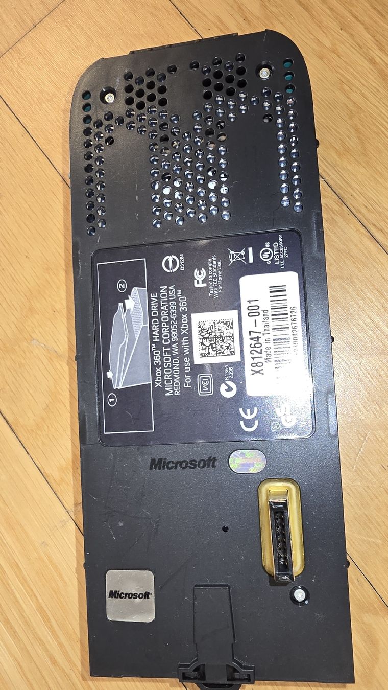 Disques durs: Xbox 360 HDD 120 GB – D'occasion à Lenzburg par cameleoncolor 2